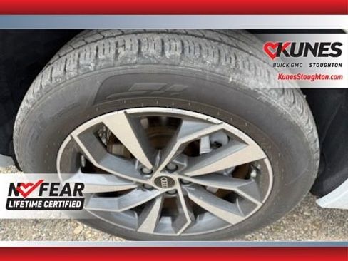 Used 2023 Audi Q5 2.0T Premium w/ Convenience Package AWD/4WD image 16