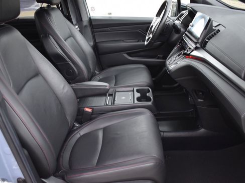 Used 2025 Honda Odyssey Sport-L image 16
