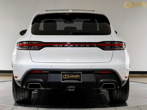 Used 2024 Porsche Macan image 11