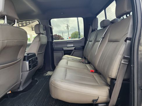 Used 2020 Ford F150 XLT w/ Equipment Group 302A Luxury AWD/4WD image 10