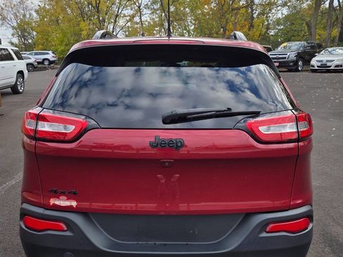 Used 2016 Jeep Cherokee Sport w/ Cold Weather Group image 5