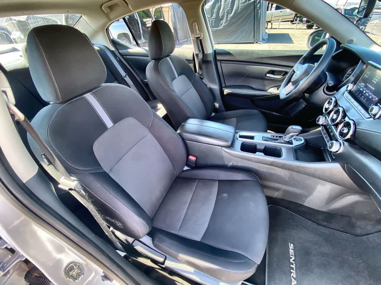 Used 2024 Nissan Sentra SV FWD image 23