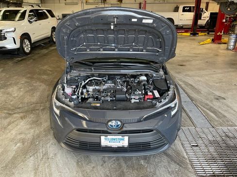 Used 2024 Toyota Corolla LE AWD/4WD image 29