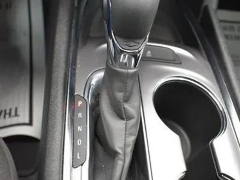 Used 2023 Chevrolet Malibu LT FWD image 35