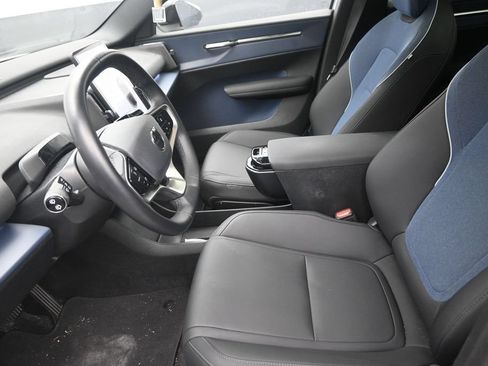 Used 2025 Volvo EX30 Plus AWD/4WD image 13