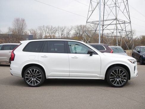 New 2026 Volvo XC90 B6 Ultra w/ Protection Package AWD/4WD image 2