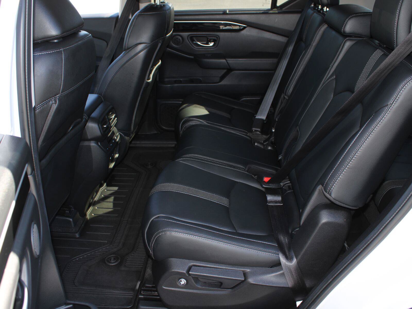 Certified 2024 Honda Pilot Touring image 18