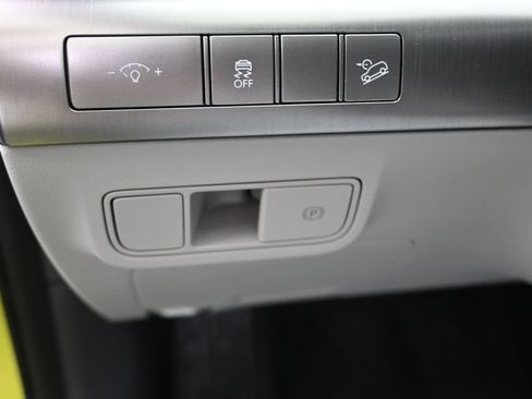 Used 2025 Hyundai Kona SEL FWD image 21