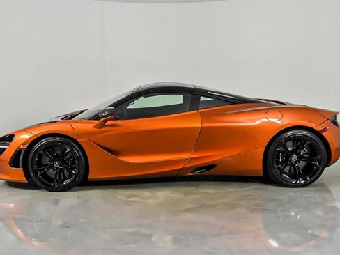 Used 2018 McLaren 720S Performance RWD image 11