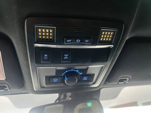 Used 2019 Toyota Tacoma TRD Off-Road w/ Technology Package image 20