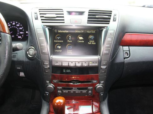Used 2007 Lexus LS 460 Luxury image 17