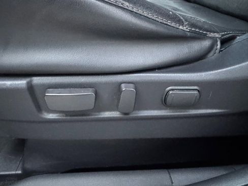 Used 2020 Mitsubishi Outlander SE image 12