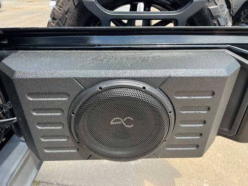 Used 2018 Jeep Wrangler Rubicon AWD/4WD image 23