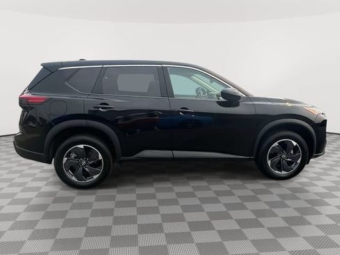 Used 2025 Nissan Rogue SV AWD/4WD image 5