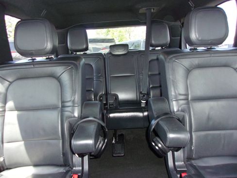 Used 2023 Lincoln Navigator L Reserve image 16