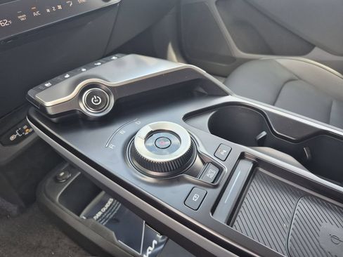 New 2026 Kia EV6 Wind AWD/4WD image 9