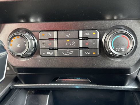 Used 2019 Ford F150 XLT w/ Equipment Group 302A Luxury RWD image 5
