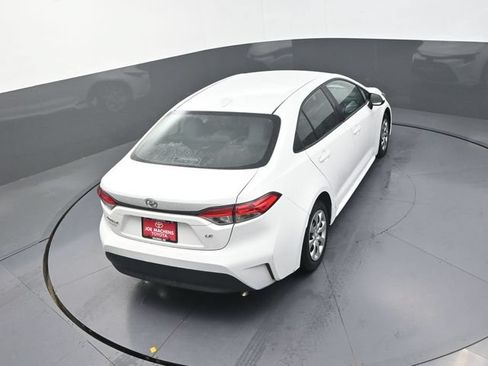 Used 2024 Toyota Corolla LE FWD image 28
