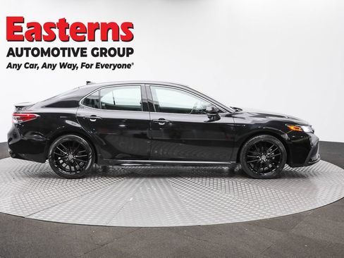 Used 2023 Toyota Camry XSE image 4