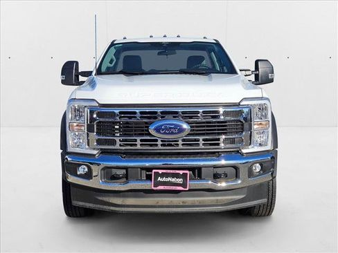 New 2025 Ford F450 XL w/ XL Chrome Package image 5