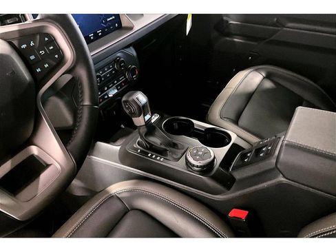 New 2025 Ford Bronco Outer Banks AWD/4WD image 40