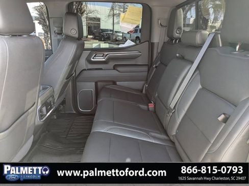 Used 2023 GMC Sierra 1500 SLT image 14