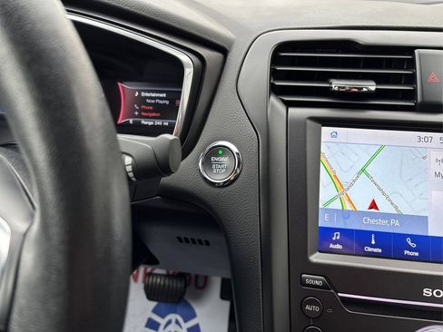 Used 2020 Ford Fusion Energi Titanium image 32