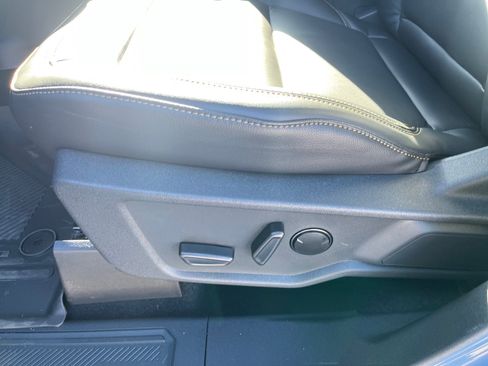 New 2025 Ford Bronco Badlands image 8