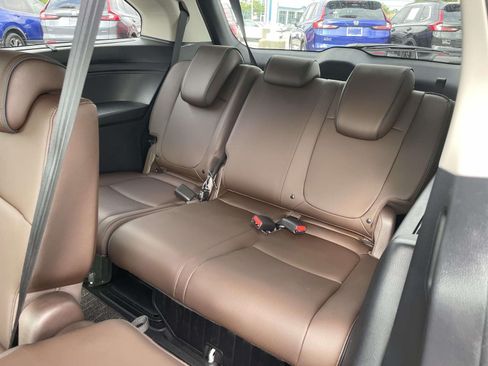 Used 2025 Honda Odyssey Touring image 12