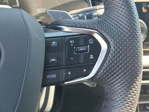Used 2026 Lexus TX 500h AWD w/ Technology Package image 23