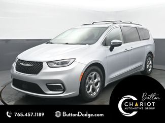 Used 2023 Chrysler Pacifica Limited FWD video 1