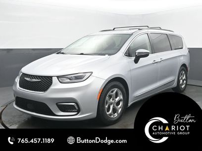 Used 2023 Chrysler Pacifica Limited