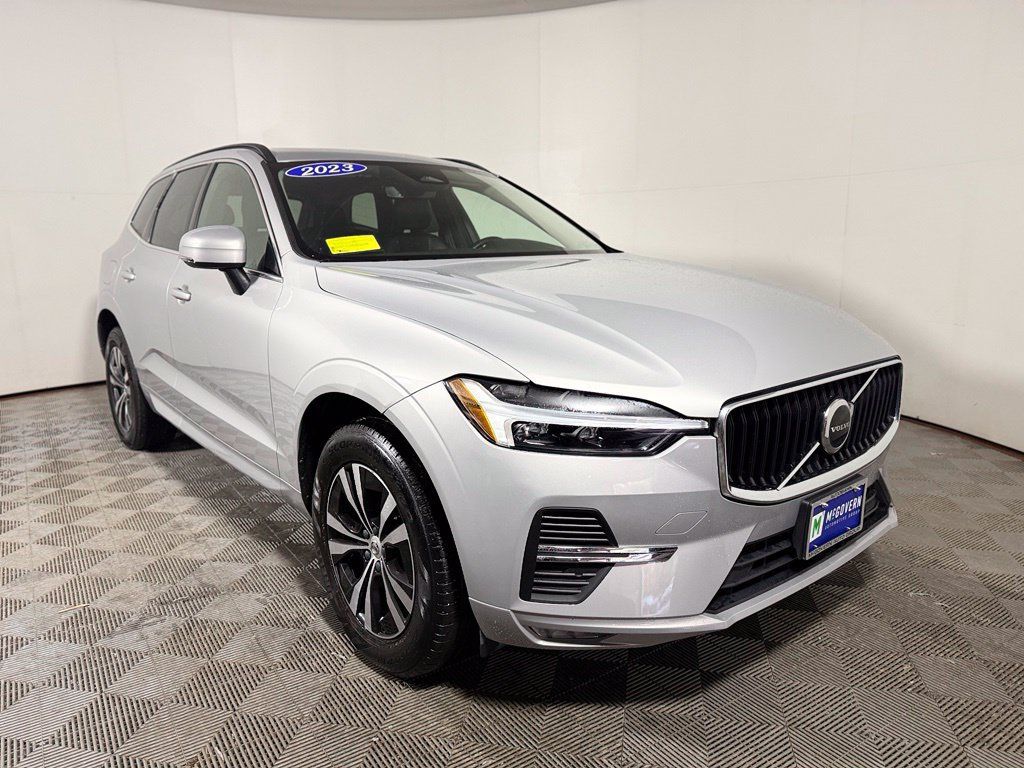 Used 2023 Volvo XC60 B5 Core AWD/4WD image 9