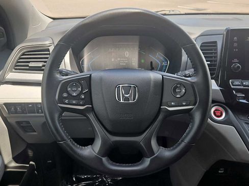 Used 2022 Honda Odyssey EX-L image 11