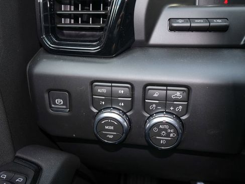 New 2026 GMC Sierra 1500 AT4 image 25