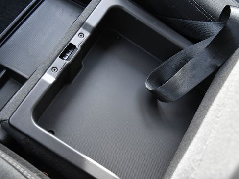 Used 2024 RAM 2500 Big Horn w/ Night Edition image 33