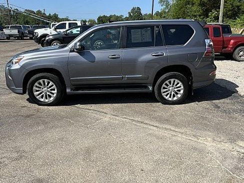 Used 2017 Lexus GX 460 Premium w/ Premium Package AWD/4WD image 4