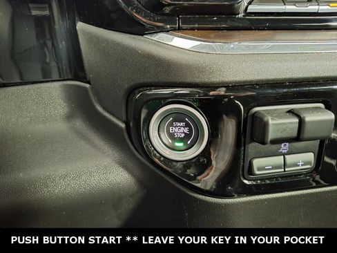 Used 2022 GMC Sierra 1500 SLT w/ SLT Premium Plus Package image 11