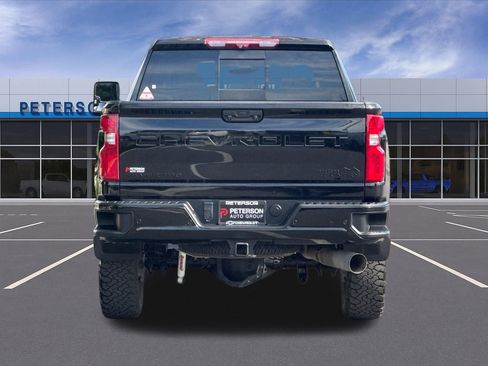 Used 2024 Chevrolet Silverado 2500 High Country w/ Midnight Edition AWD/4WD image 5