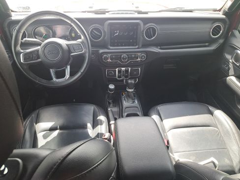 Used 2021 Jeep Wrangler Unlimited Sahara image 12