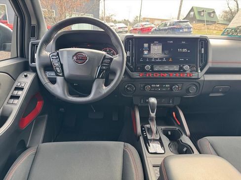 Certified 2025 Nissan Frontier PRO-4X w/ Pro Convenience Package AWD/4WD image 13