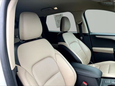 Used 2020 Ford Escape SEL FWD image 29