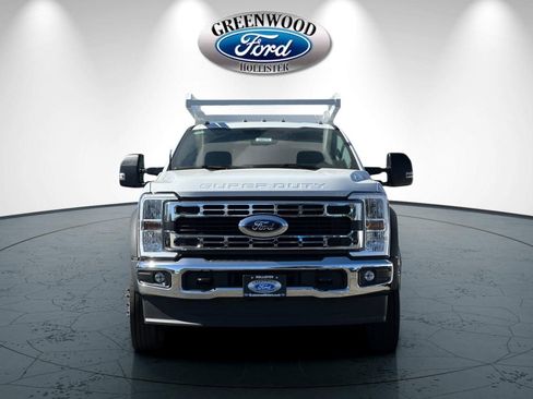 New 2024 Ford F450 XL w/ XL Chrome Package image 3