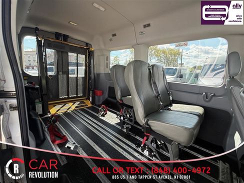 Used 2018 Ford Transit 150 XL RWD image 12