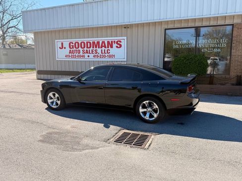 Used 2013 Dodge Charger SXT Plus RWD image 1