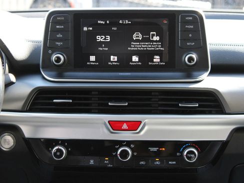 Used 2021 Kia Telluride LX FWD image 22