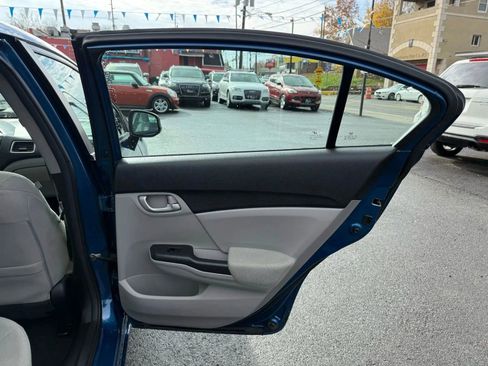 Used 2013 Honda Civic LX image 40