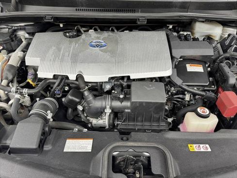 Certified 2020 Toyota Prius Prime Limited image 39