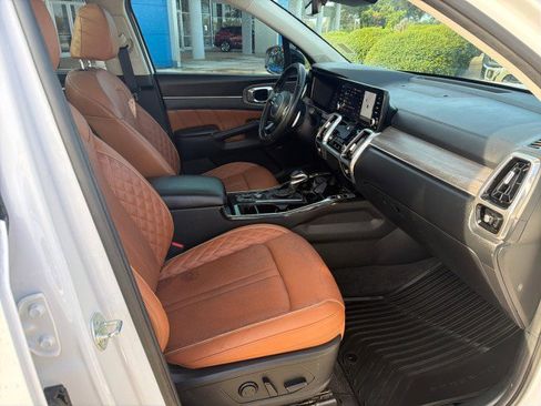Used 2023 Kia Sorento SX Prestige AWD/4WD image 18