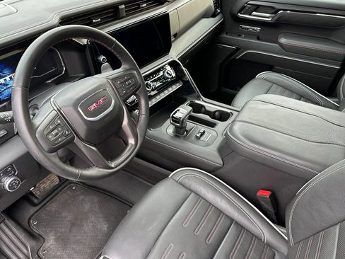 Used 2024 GMC Sierra 1500 AT4X image 9